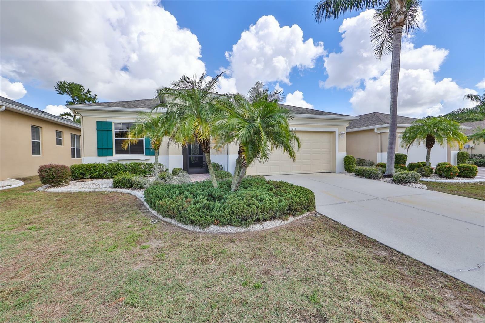 Property Photo:  812 King Leon Way  FL 33573 