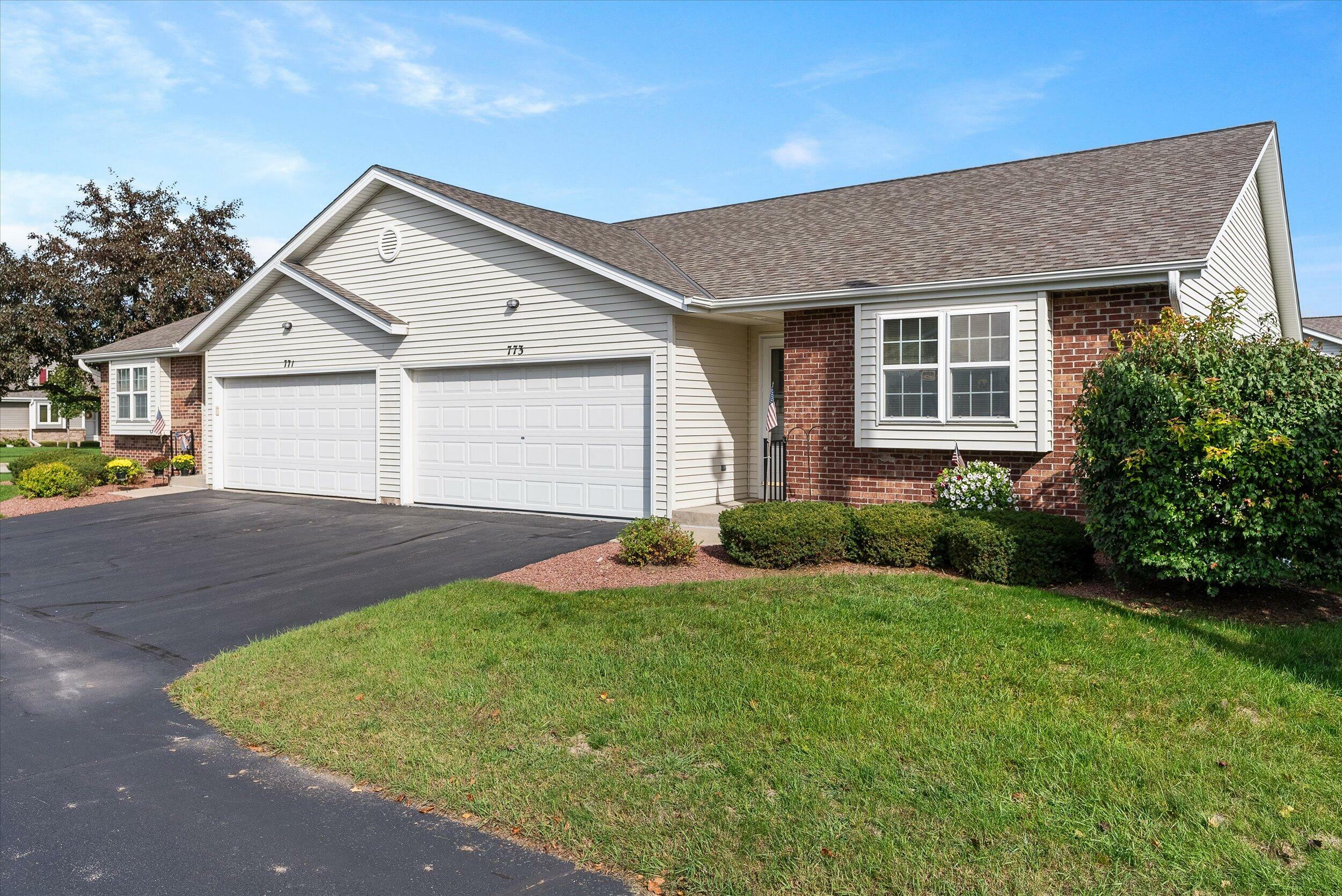 Property Photo: 773 Foxtail Ct WI 53095