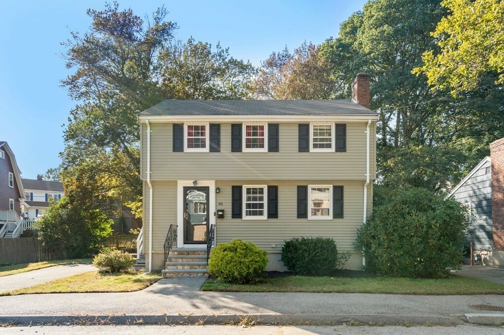 Property Photo:  95 Brookside Road  MA 01902 