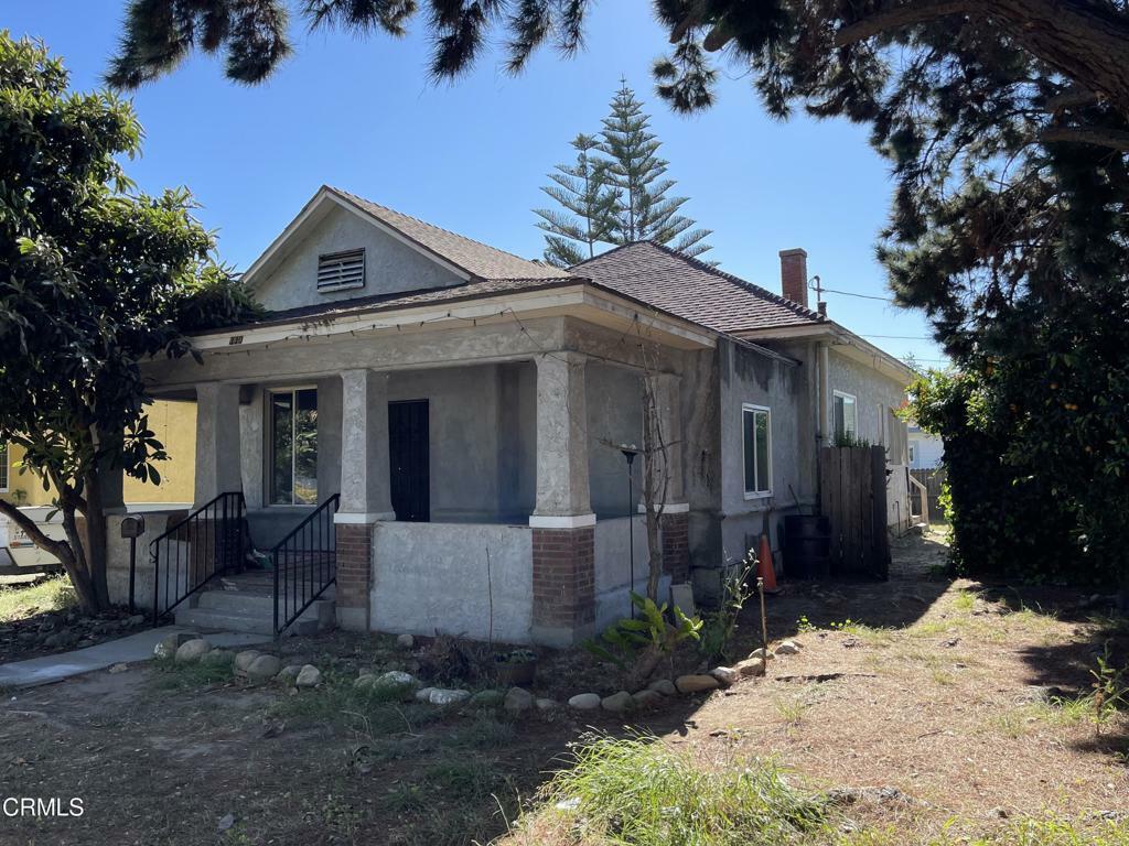 Property Photo:  330 N 9th Street  CA 93060 