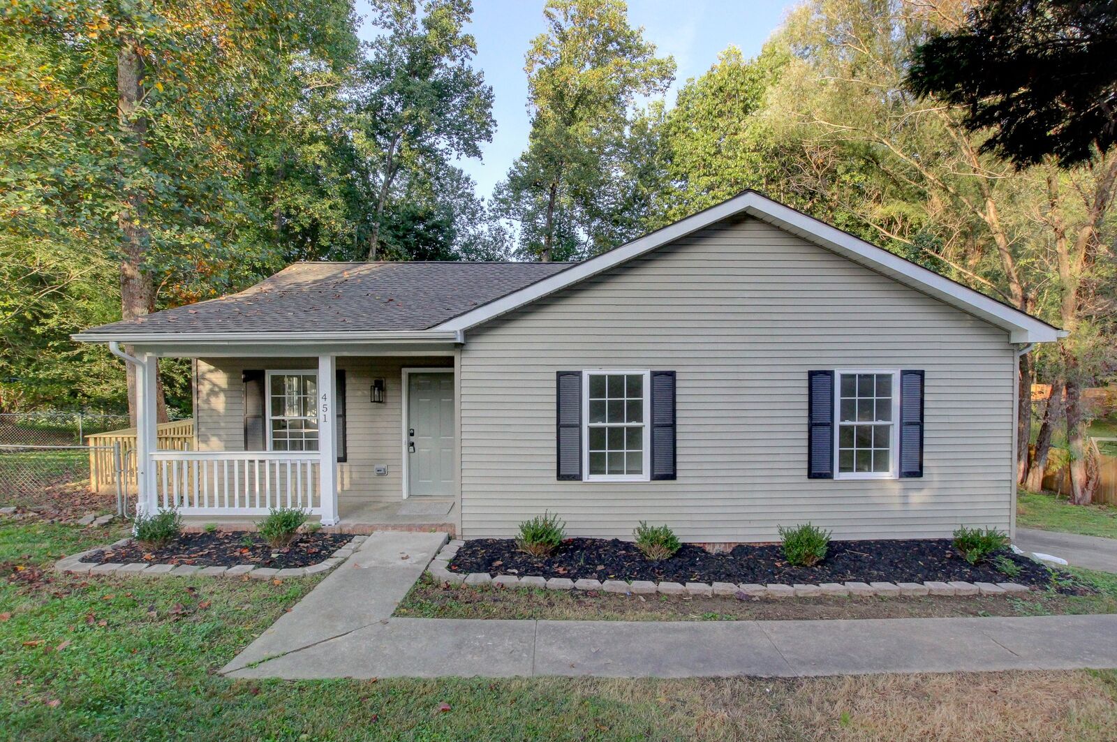 Property Photo:  451 Carter Rd  TN 37042 