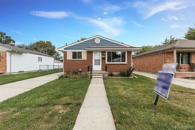 22305 Dorion Street  St. Clair Shores MI 48082 photo