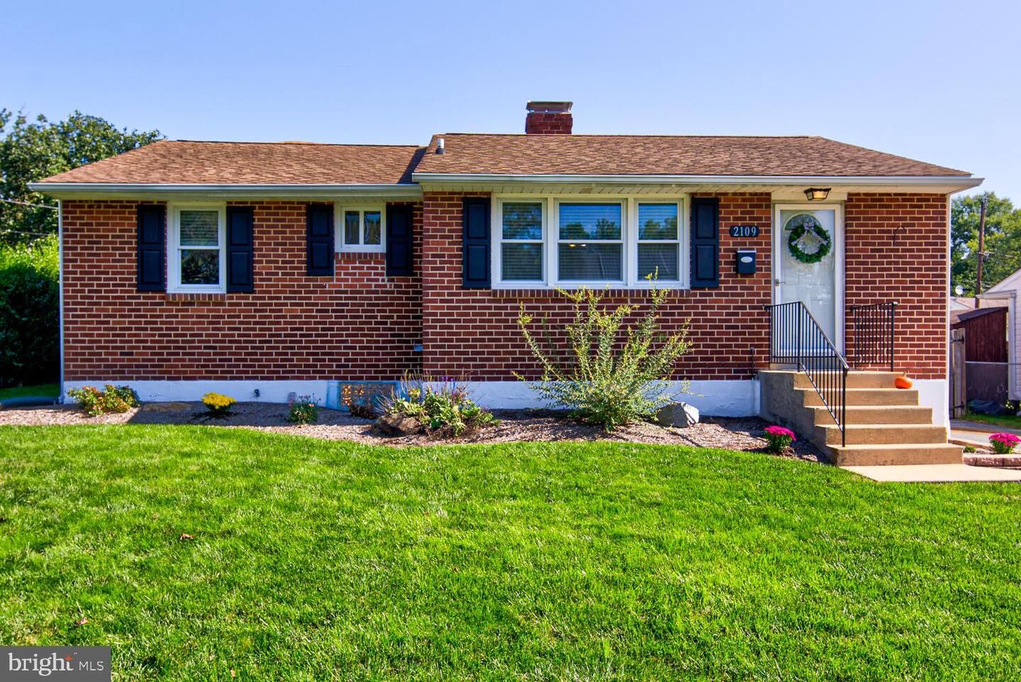 Property Photo:  2109 Carol Drive  DE 19808 
