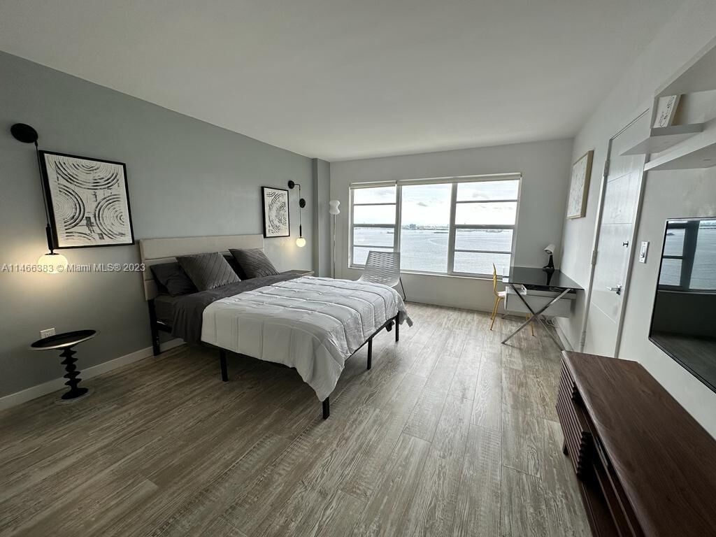 Property Photo:  11111 Biscayne Blvd 20G  FL 33181 