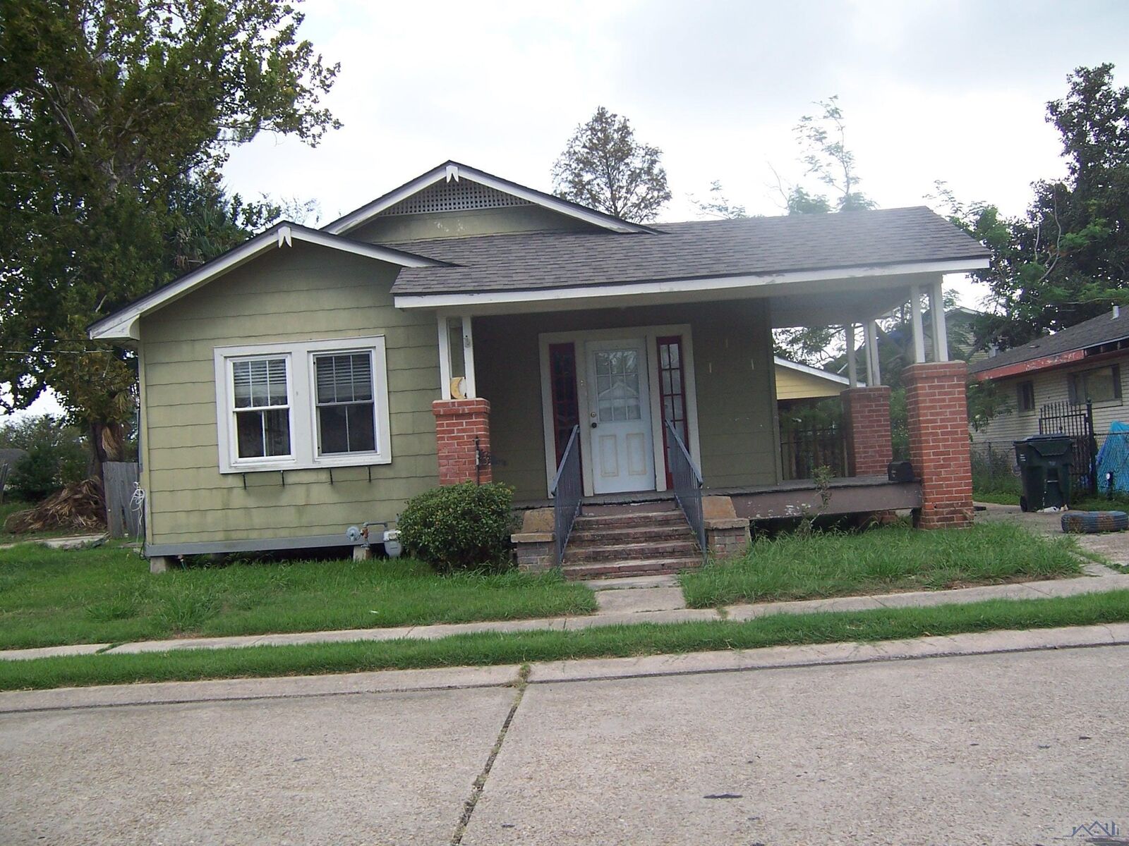 Property Photo: 1306 Honduras Street LA 70360