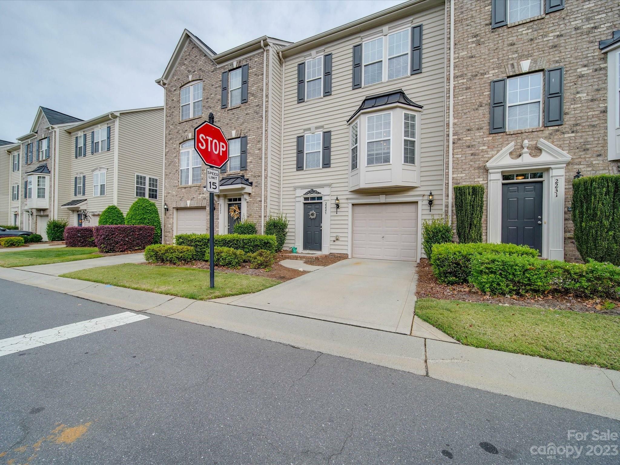Property Photo: 2227 Belle Vernon Avenue NC 28210
