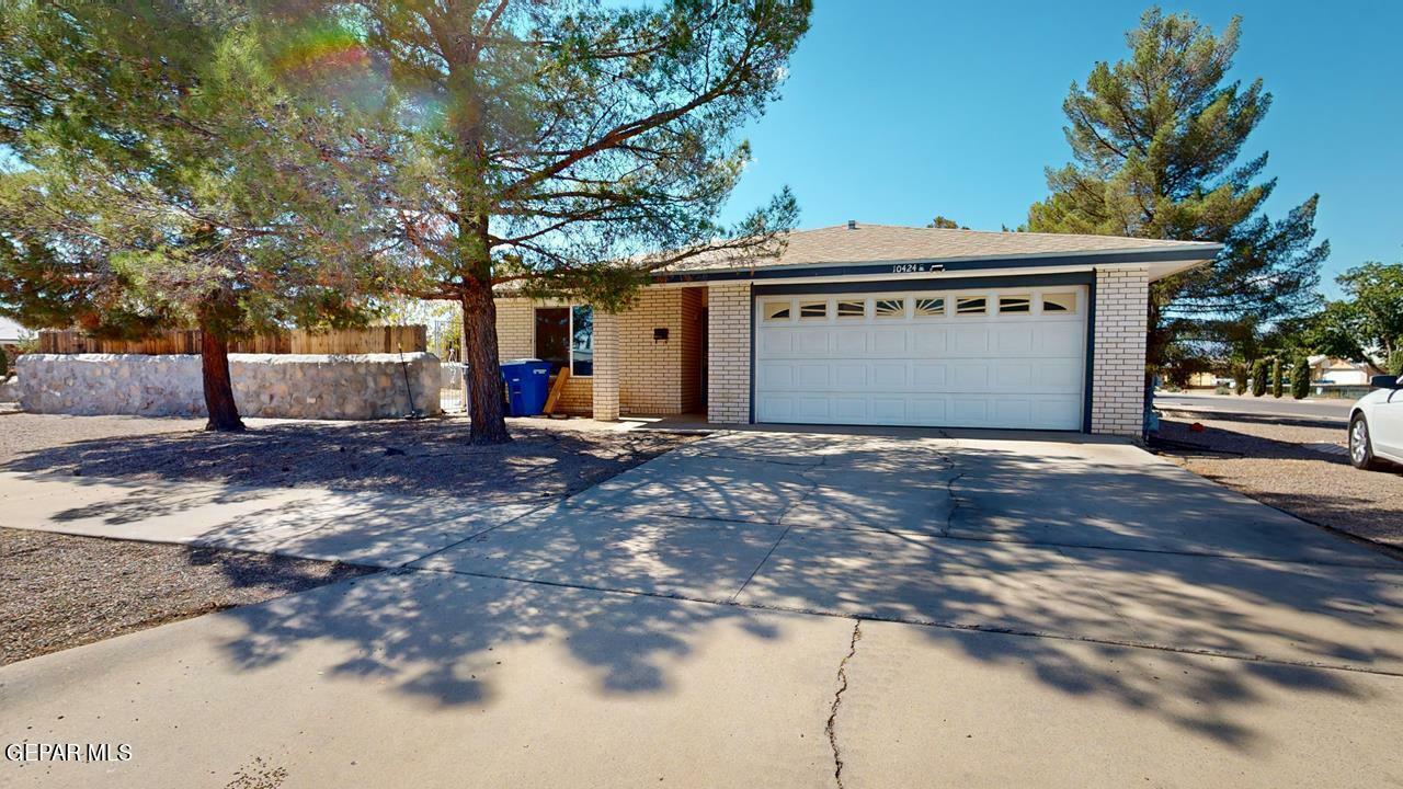 10424 Shannon Place A &Amp B  El Paso TX 79925 photo