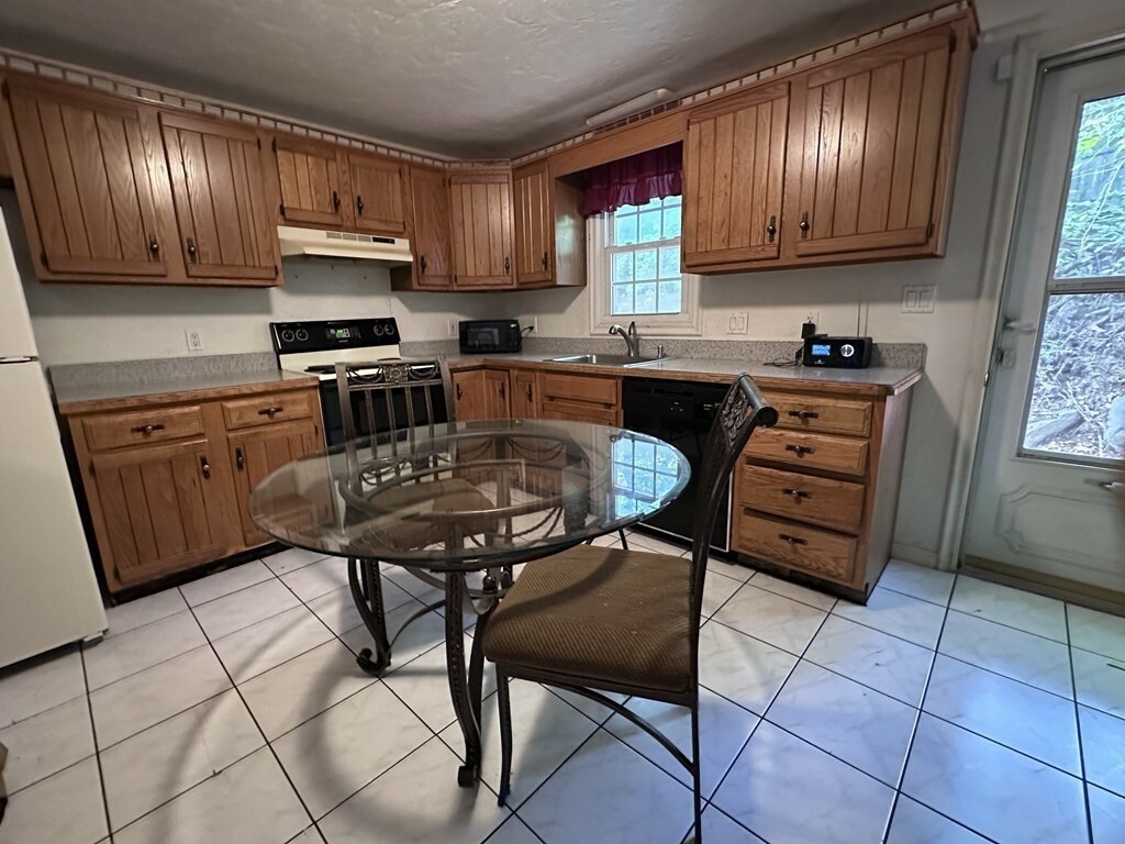 Property Photo: 16 Circle St 16 MA 02302