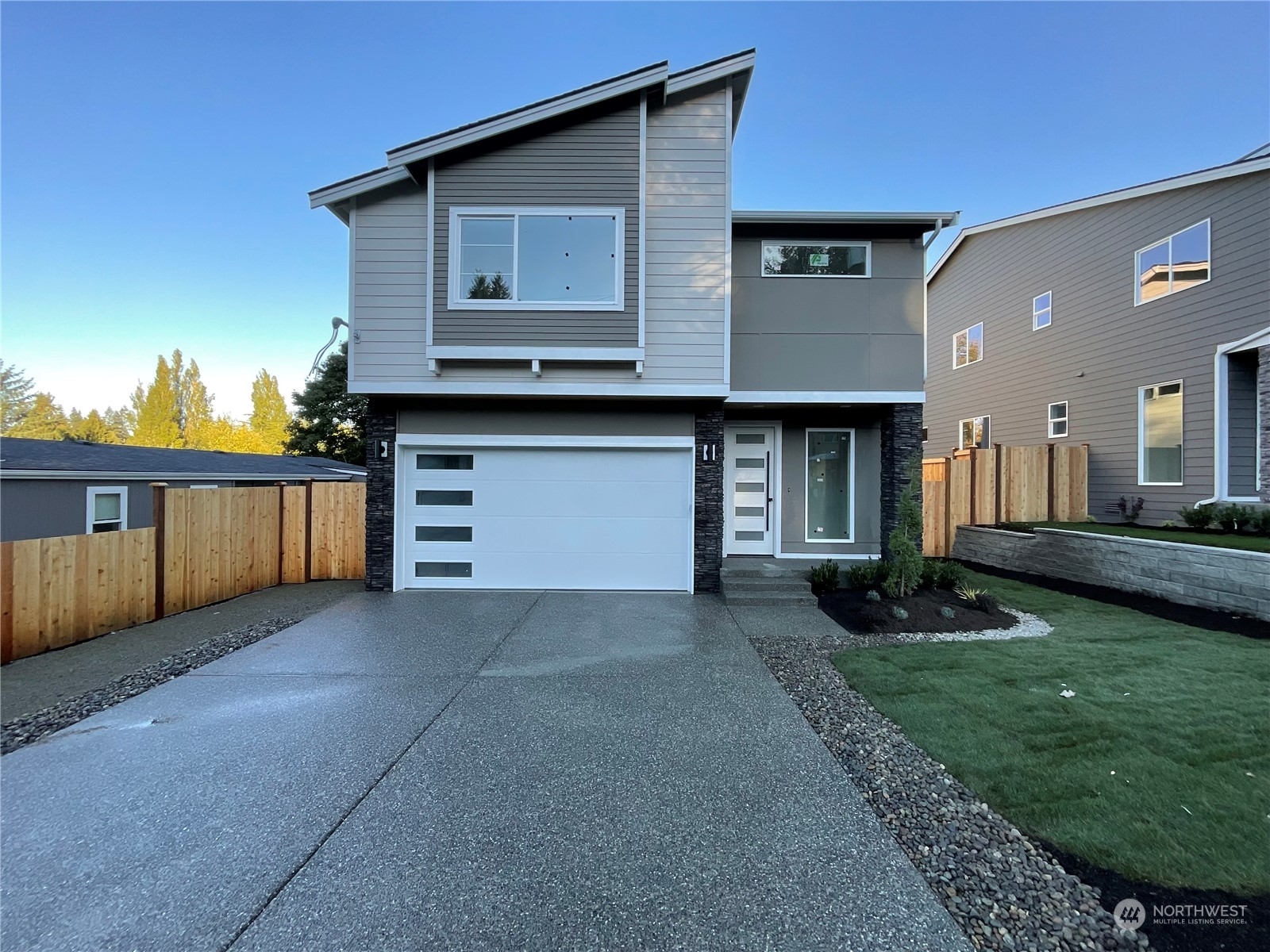 Property Photo: 19024 16th Avenue NE WA 98155