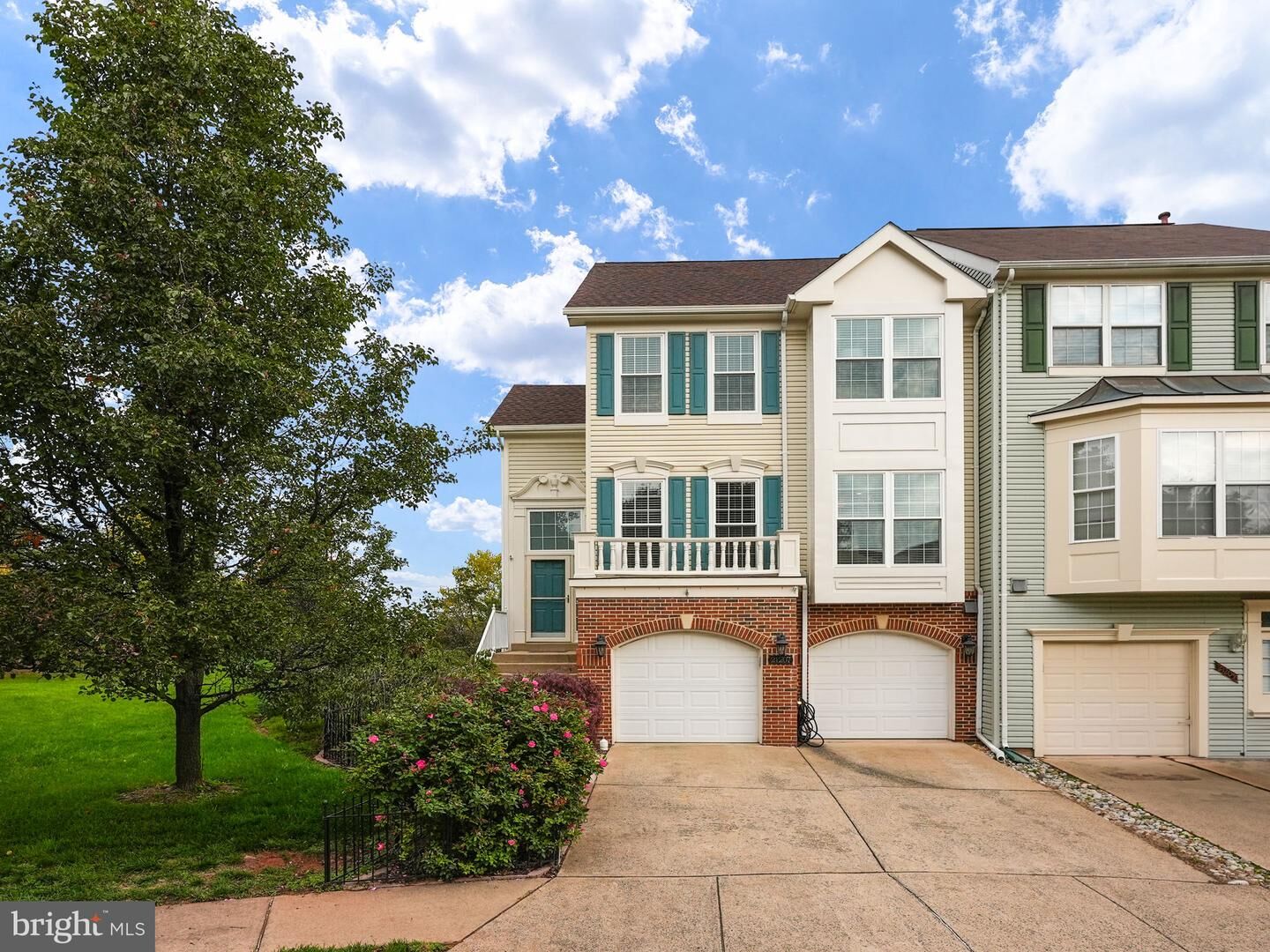 Property Photo: 21207 Owls Nest Square VA 20147