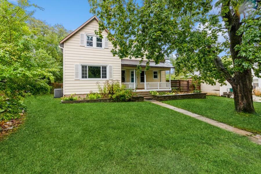 Property Photo:  408 Collins Street  IA 50130 