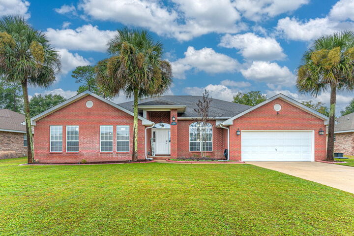 House for sale in Crestview 139 Strike Eagle Drive, Crestview, FL 32536