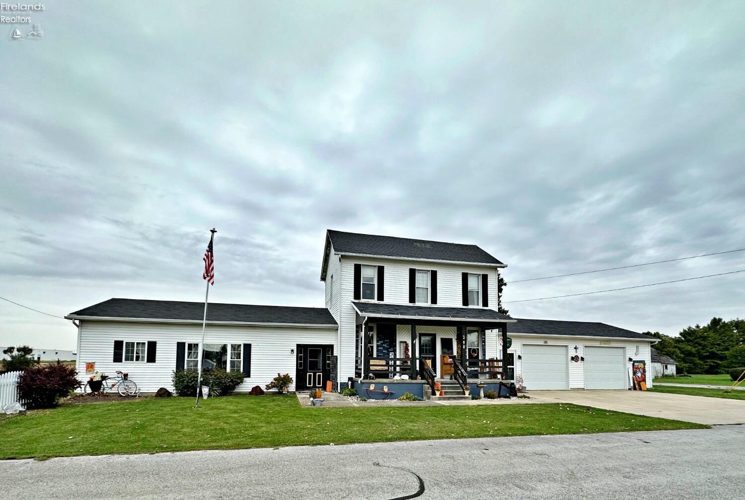 Property Photo: 348 9th Avenue OH 44883