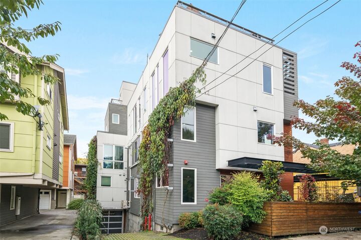 Property Photo: 1623 14th Avenue A WA 98122