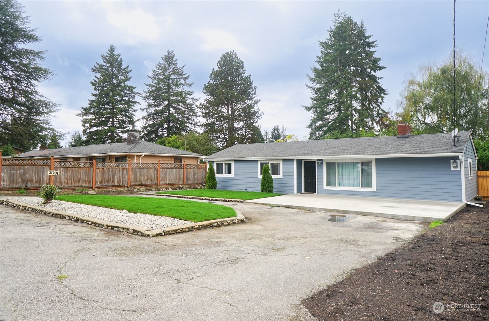 Property Photo: 21231 31st Avenue S WA 98198
