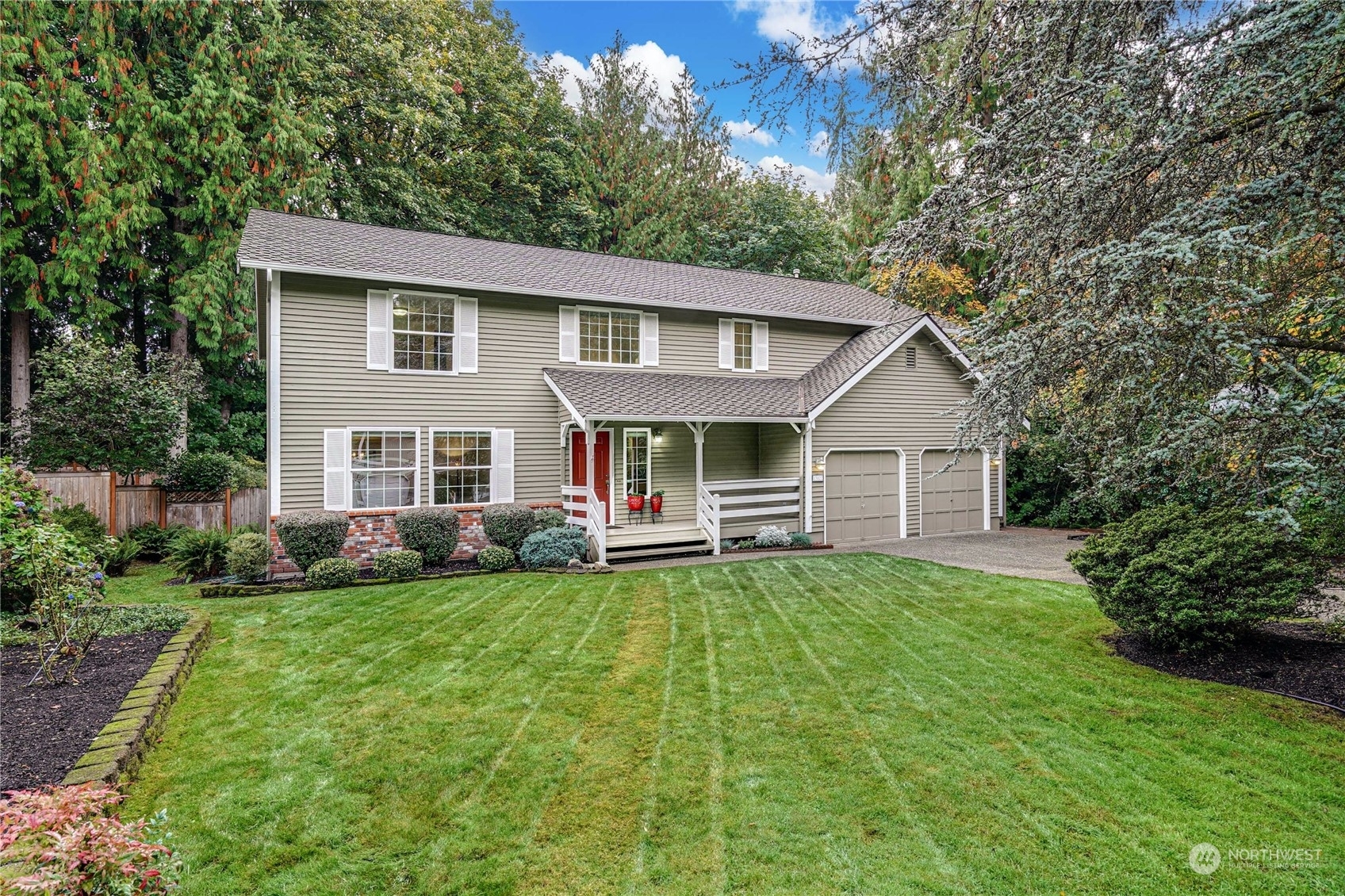Property Photo: 13822 175th Place NE WA 98052