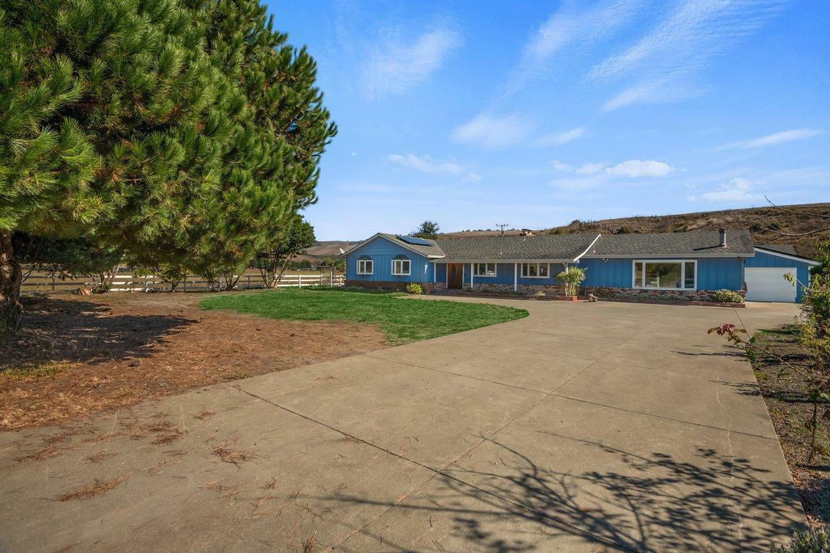Property Photo:  486 Stage Road  CA 94060 
