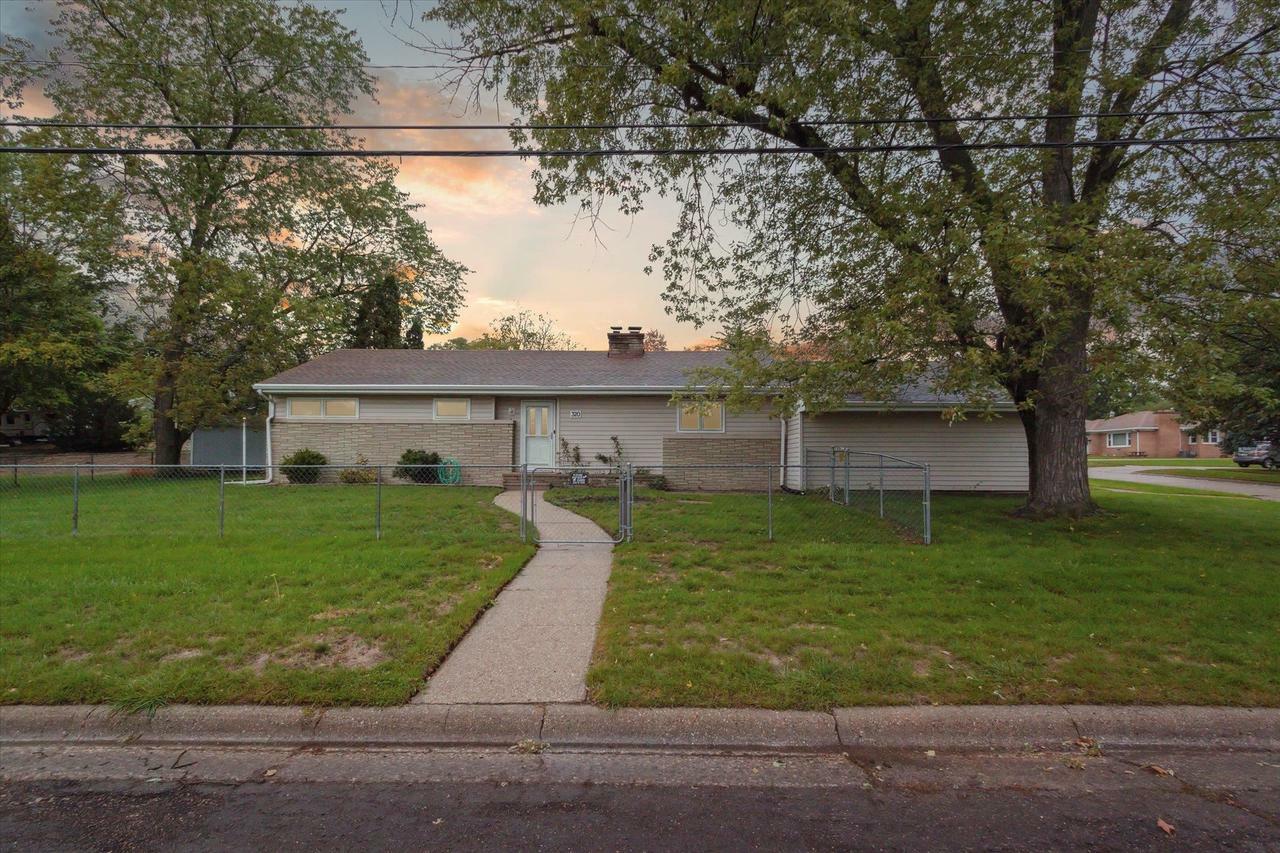 Property Photo:  320 Cleveland Street  WI 53511 