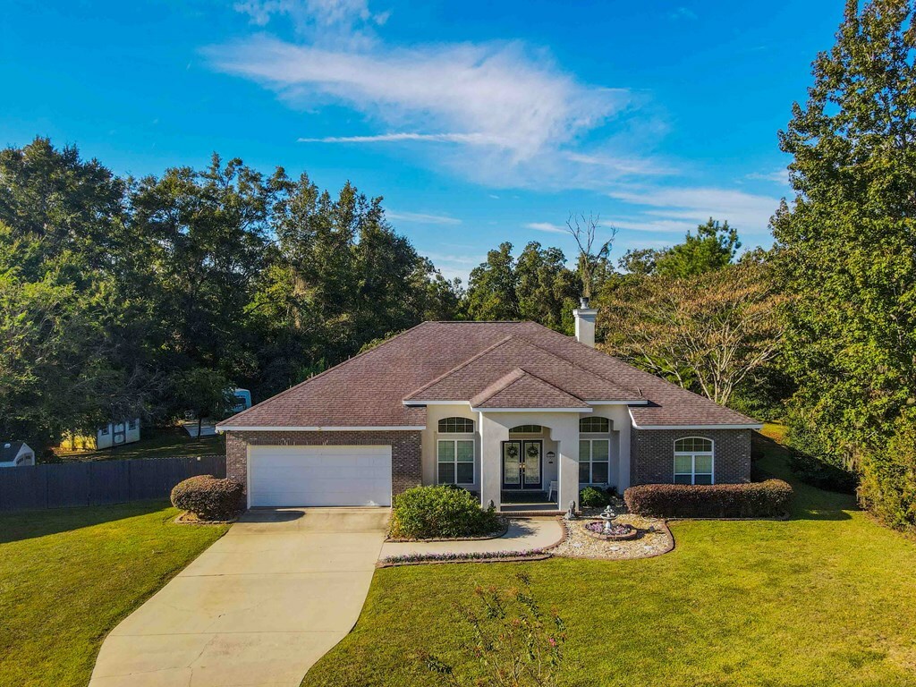 Property Photo:  452 Carrington Circle  GA 31757 