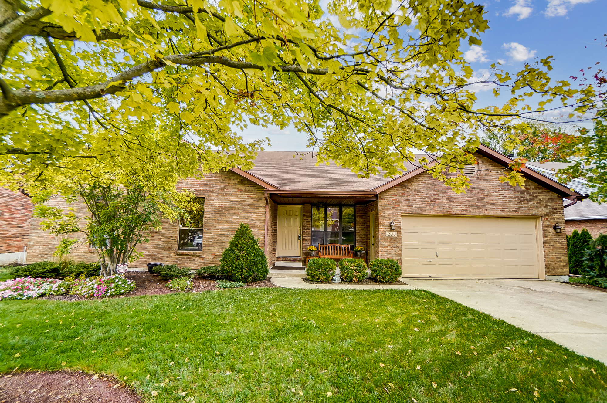 Property Photo: 255 Kings Ridge Sq OH 45014