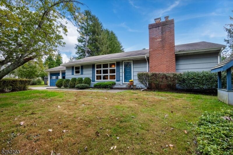 Property Photo:  11 Blue Ridge Rd  NJ 08560 
