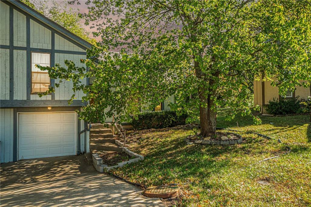 Property Photo:  114 N Saxony Drive  KS 66061 