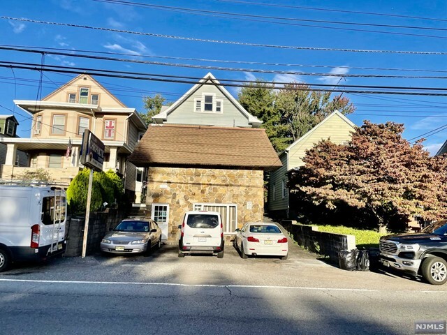 Property Photo:  85 Midland Avenue  NJ 07057 