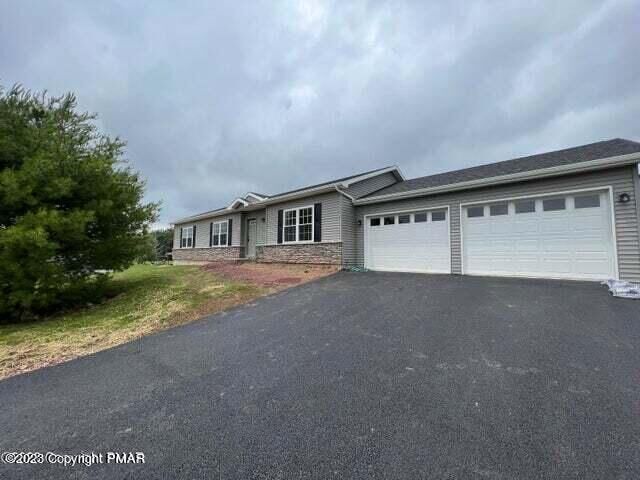 Property Photo: 44 Chestnut Road PA 18610