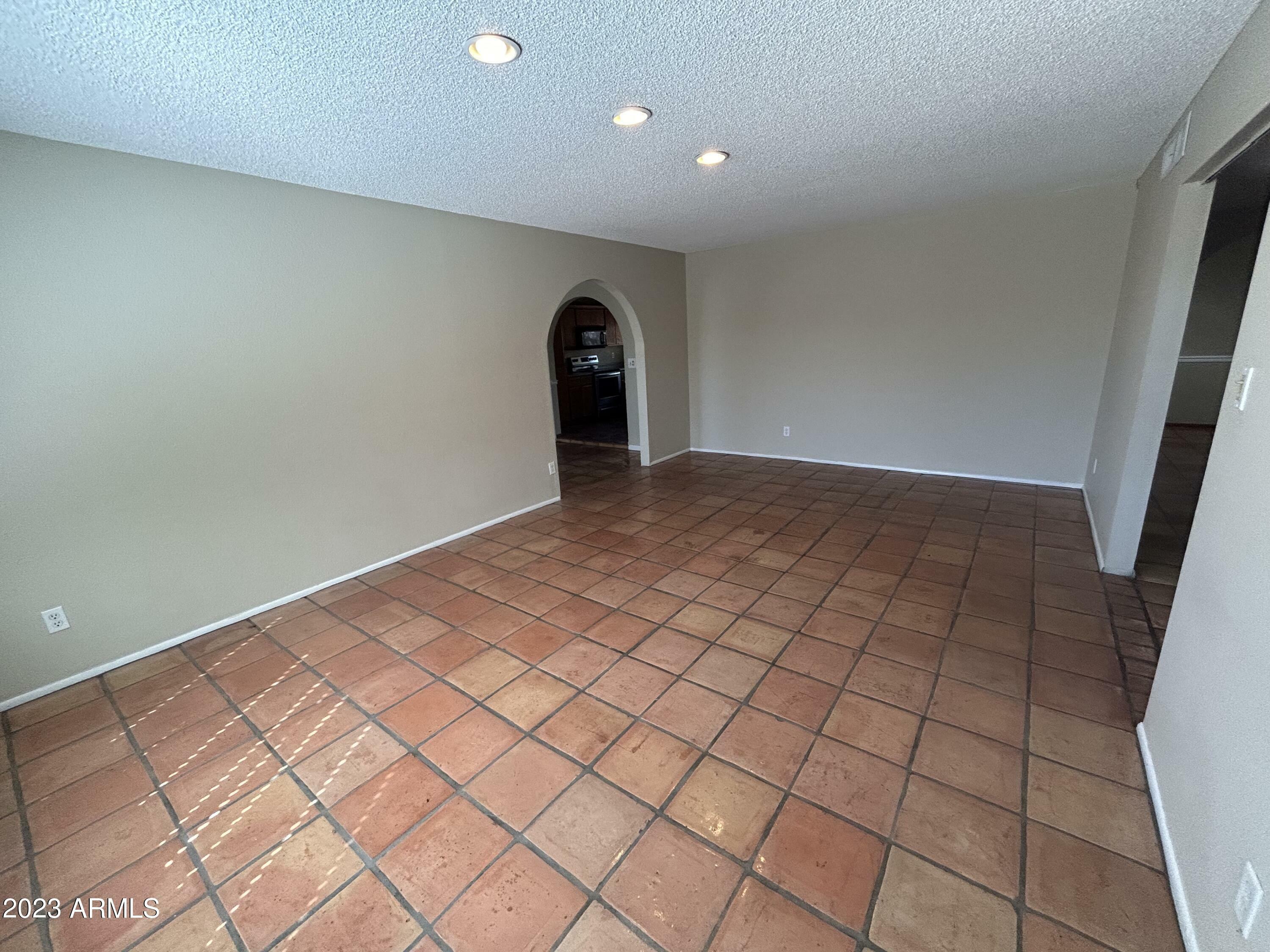 Property Photo:  2108 W Del Oro Circle  AZ 85202 