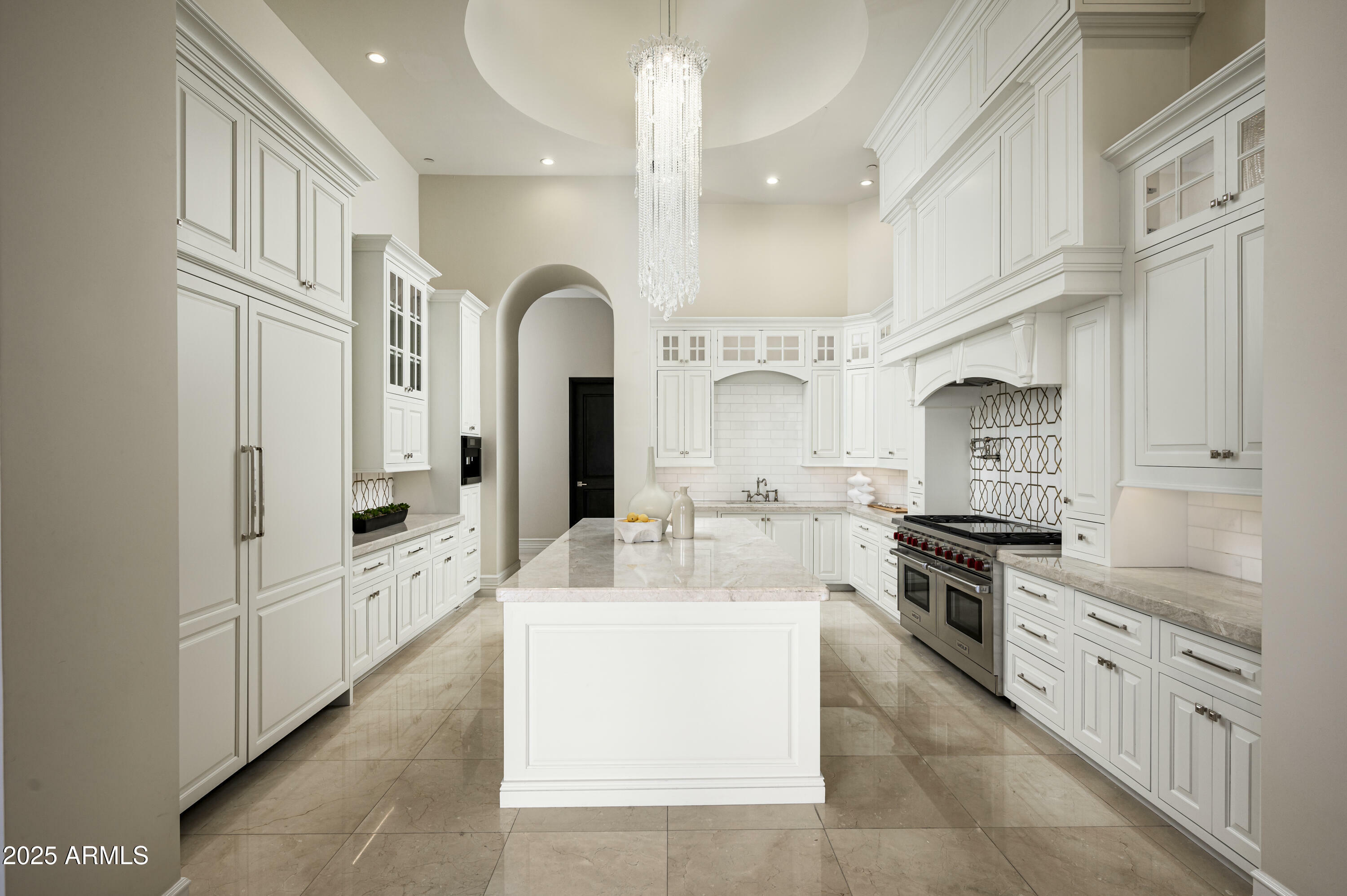 Property Photo: 6112 E Quartz Mountain Road AZ 85253