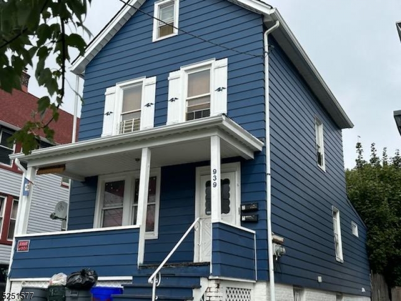 Property Photo:  939 Chancellor Ave  NJ 07111 