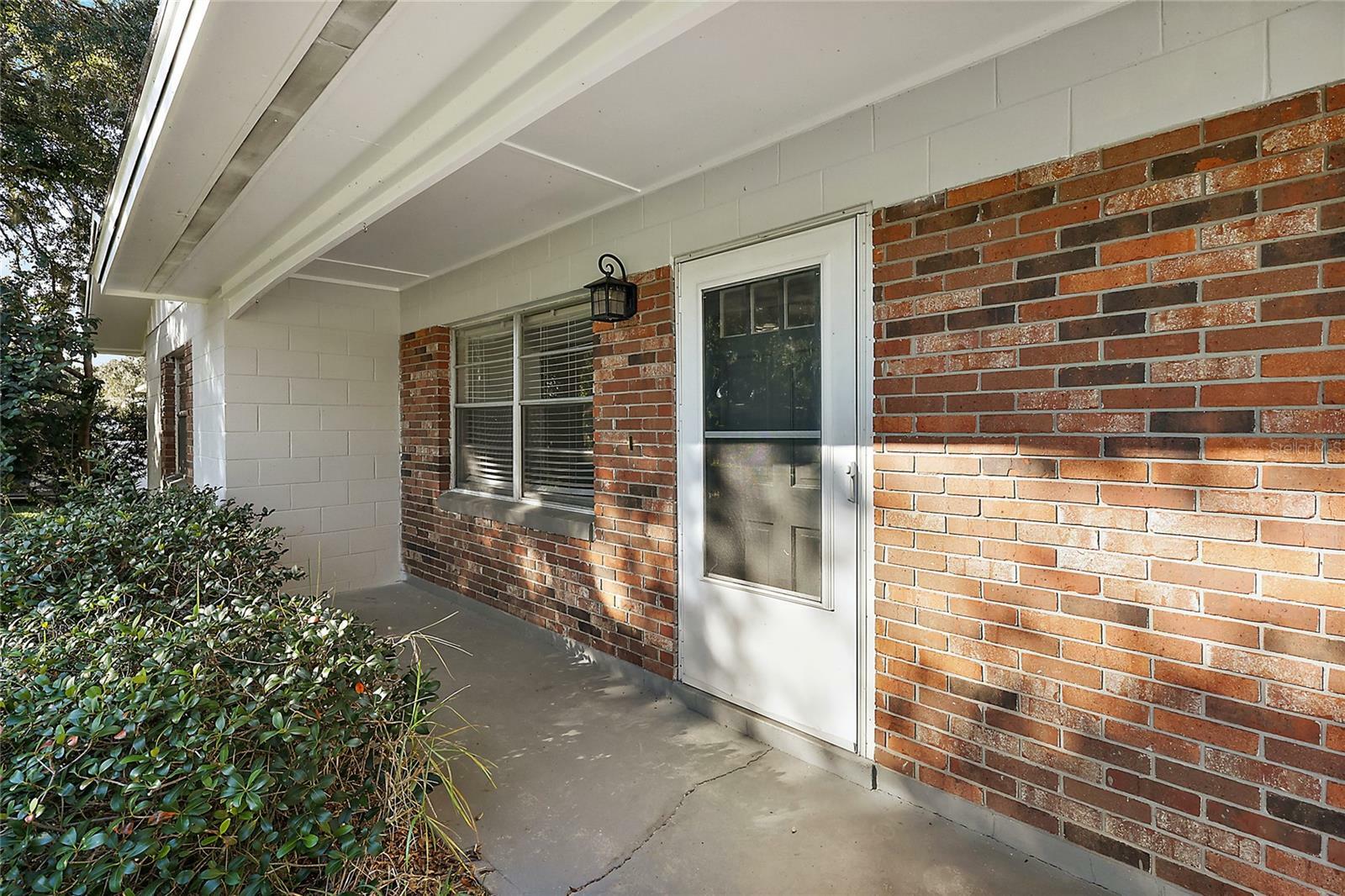 Property Photo:  1305 Orange Avenue  FL 32778 