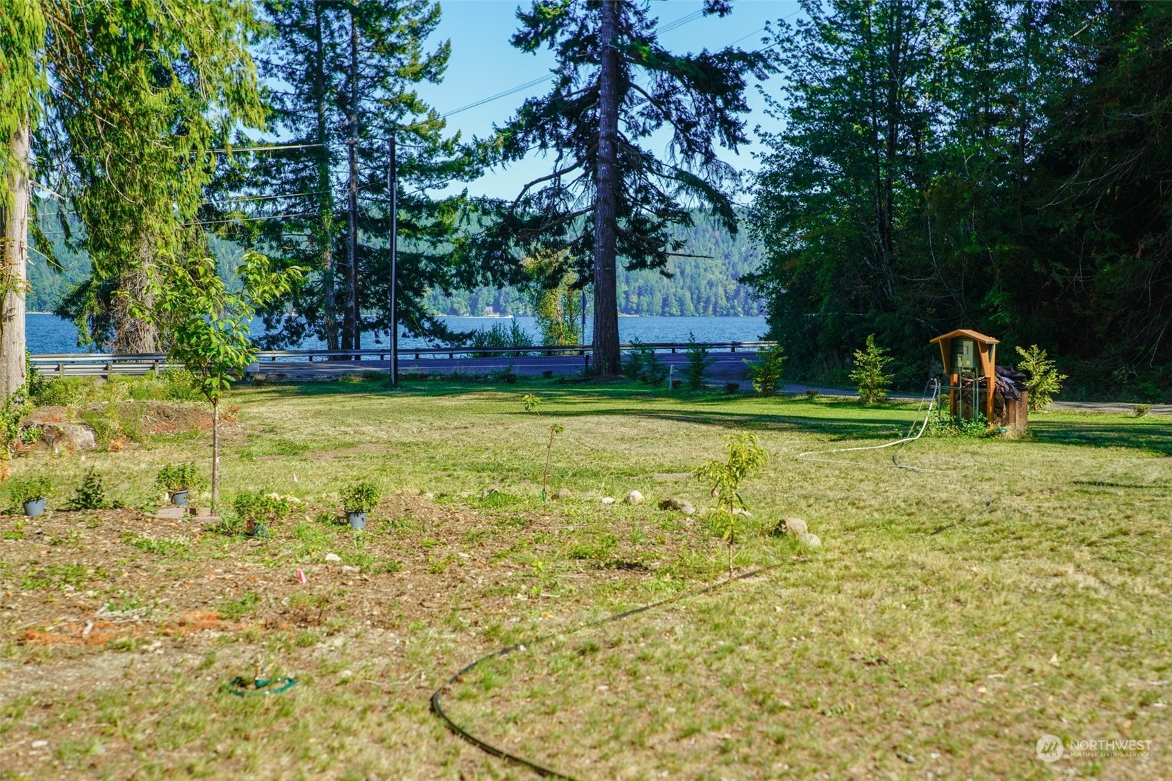 Property Photo:  25313 N US Hwy 101  WA 98548 