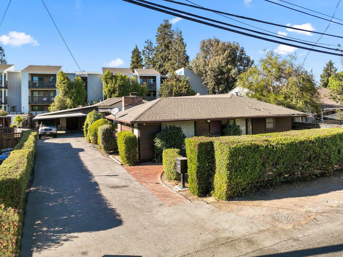 Property Photo:  42 Oakwood Drive  CA 94061 