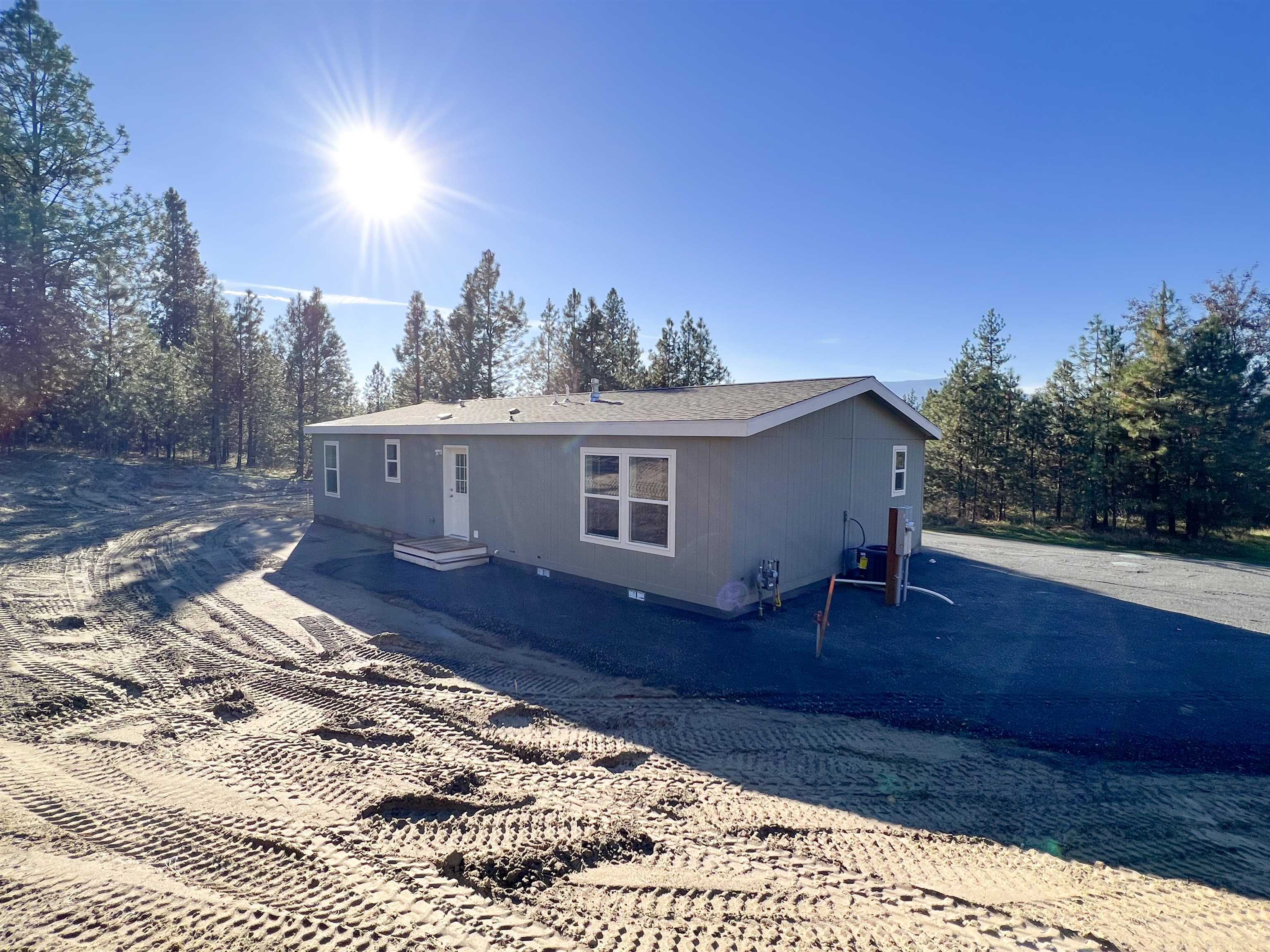 Property Photo:  1416 Ponderosa Way  WA 99141 