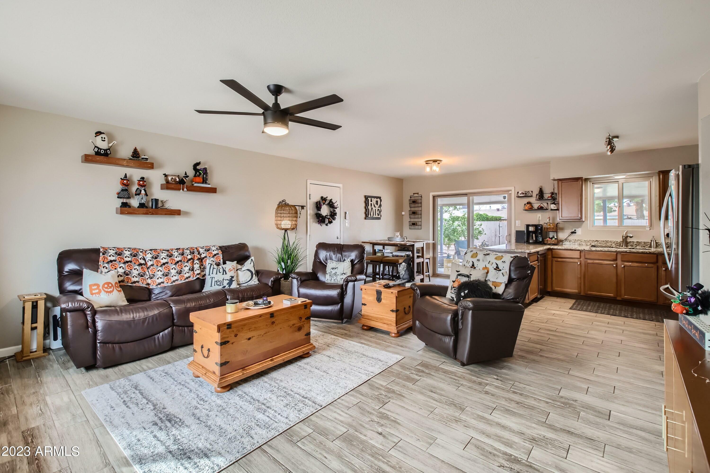 Property Photo:  1208 W Manhatton Drive  AZ 85282 