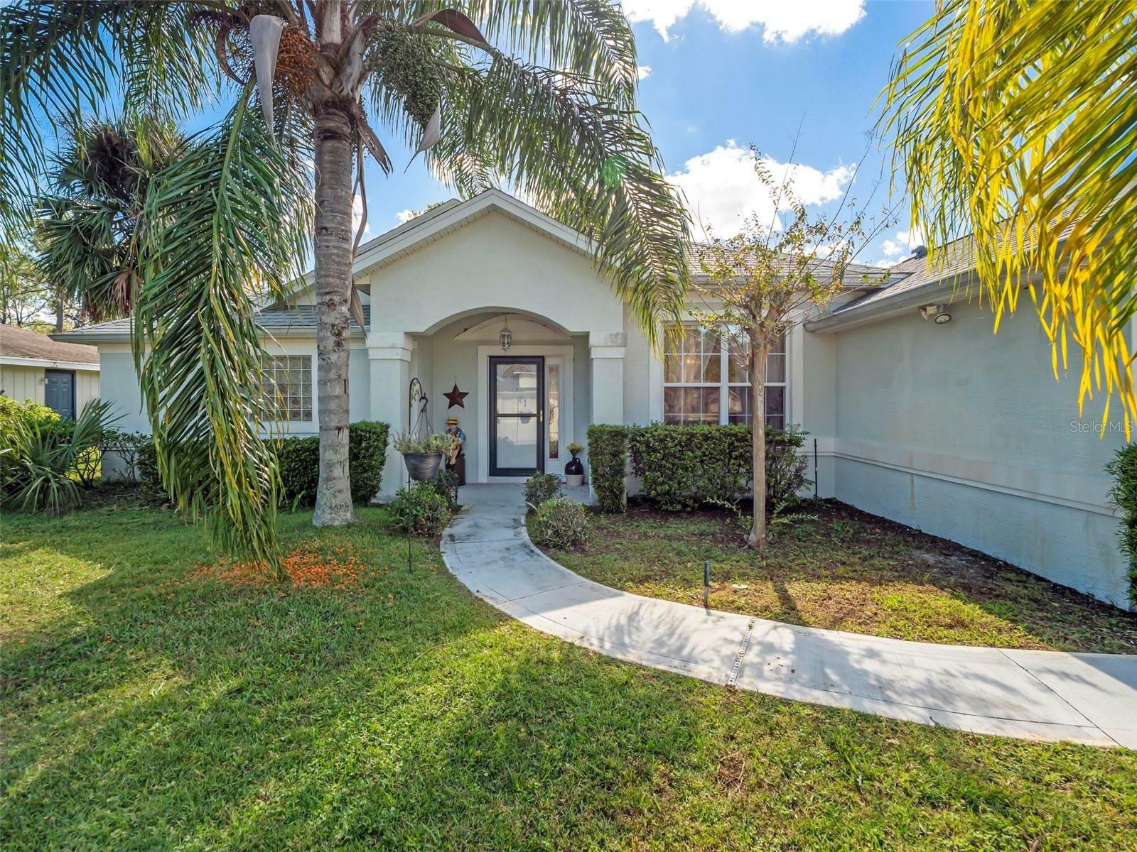 Property Photo:  74 Belleaire Drive  FL 32137 