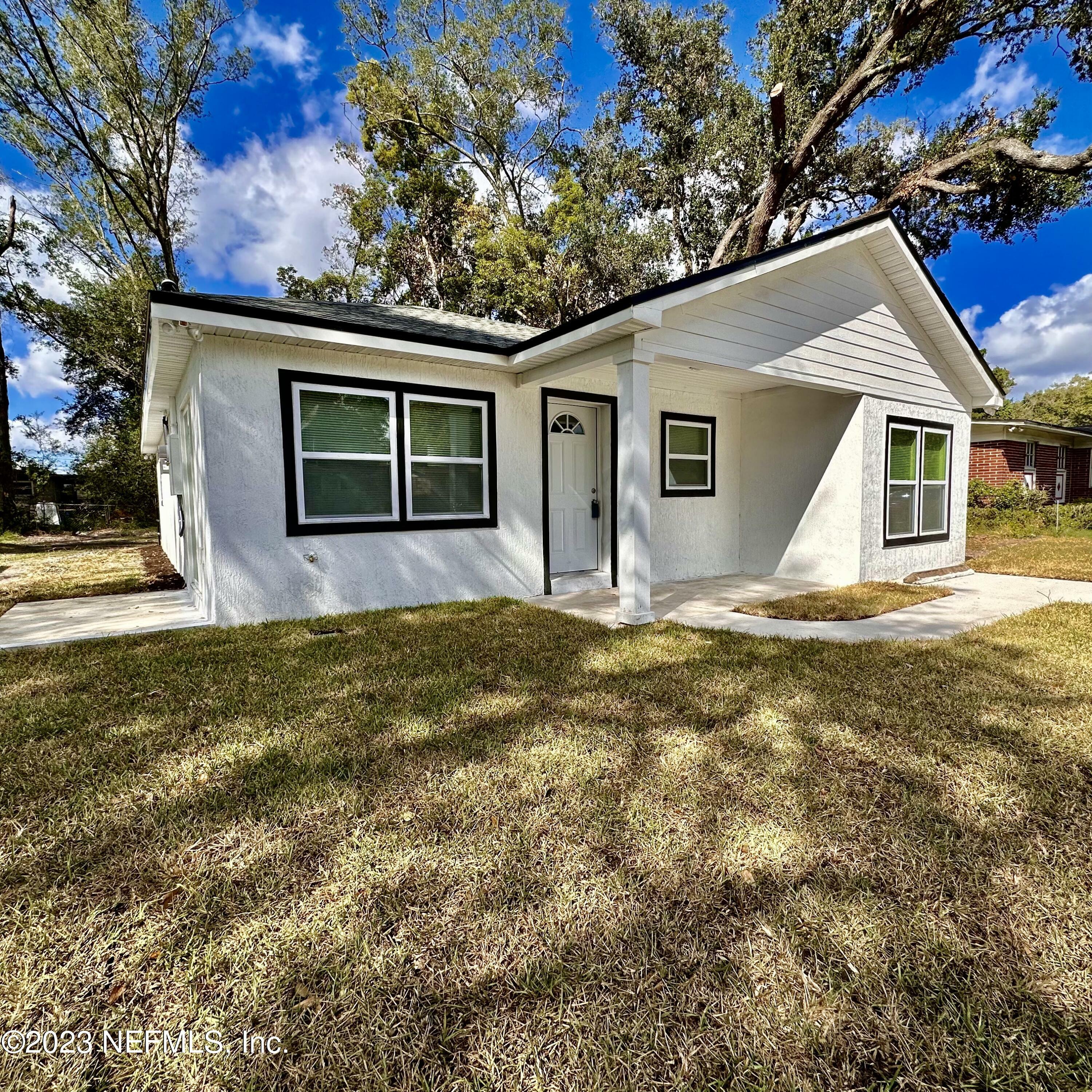 Property Photo:  2649 Wilkins Court  FL 32209 