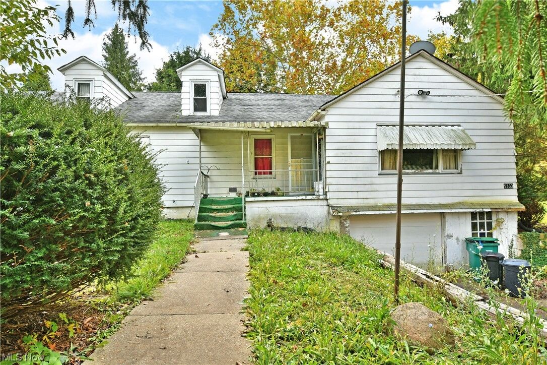 Property Photo:  5333 Shanks Phalanx Road  OH 44444 