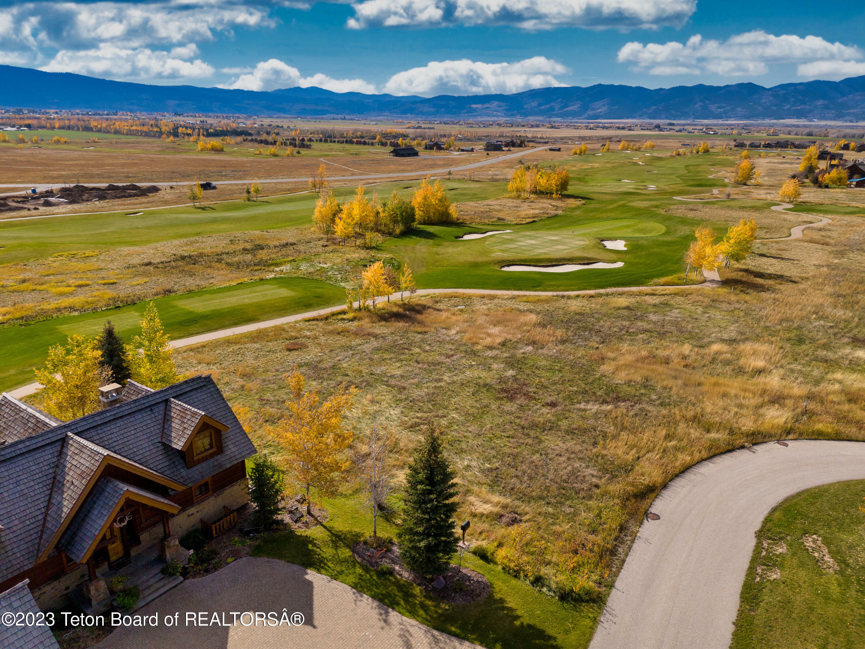 Property Photo:  375 Silver Fox Lane  ID 83455 