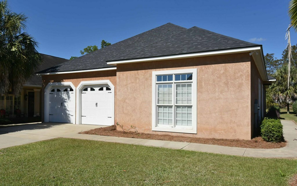 Property Photo:  215 Stonegate Lane  GA 31721 