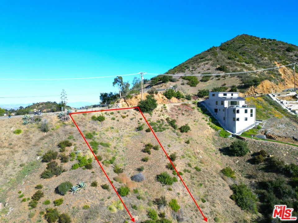 Property Photo:  795   Latigo Cyn  CA 90265 