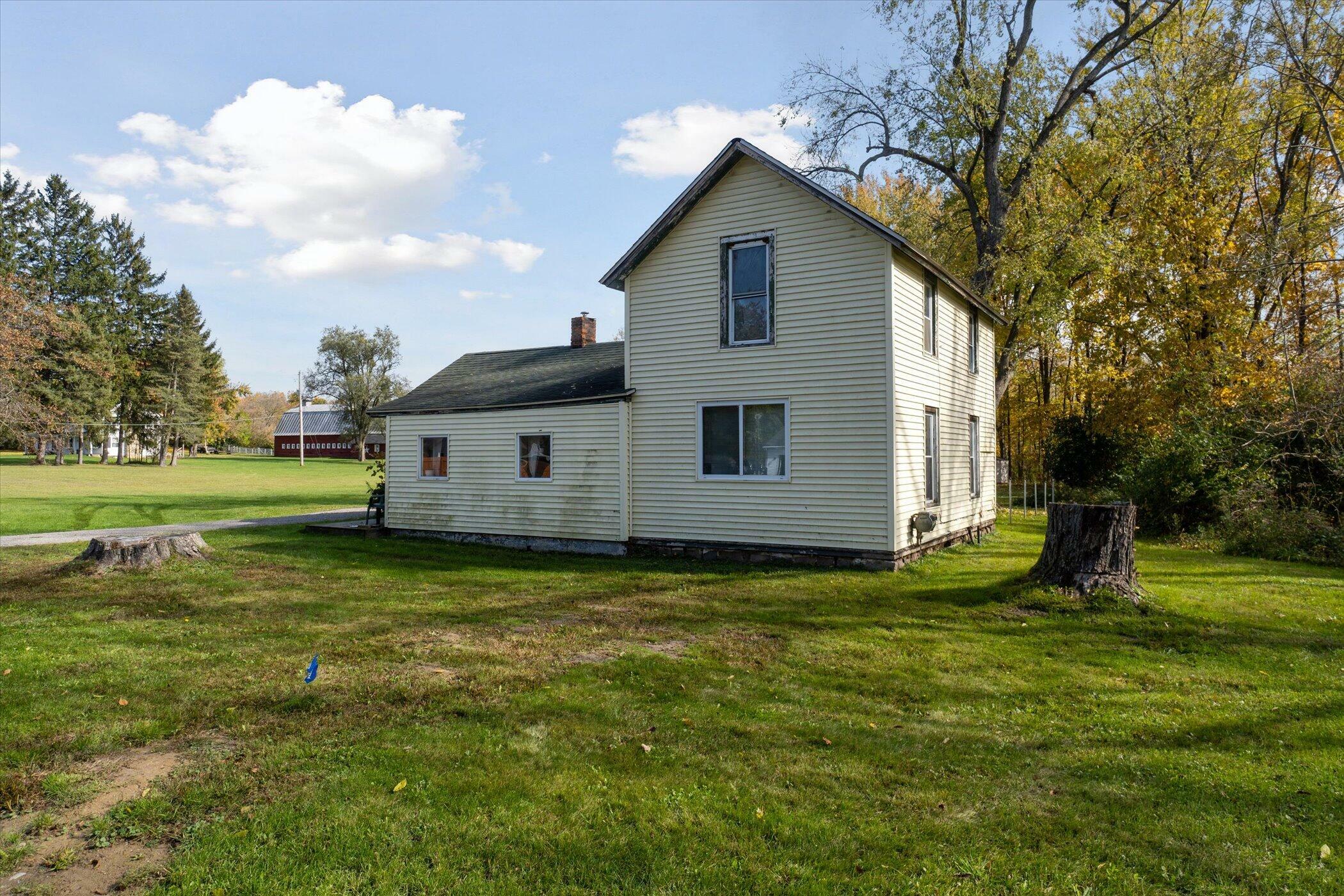 Property Photo:  1835 S Dearing Rd Road  MI 49269 