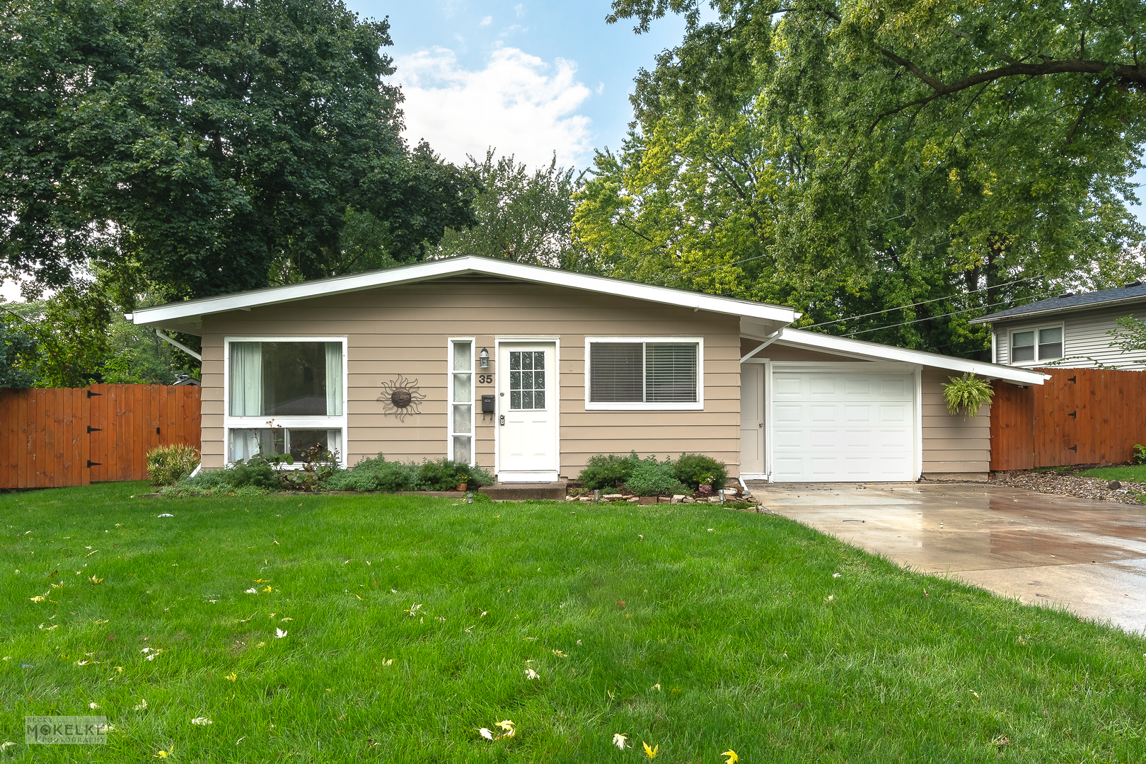 Property Photo:  35 Hampton Road  IL 60538 