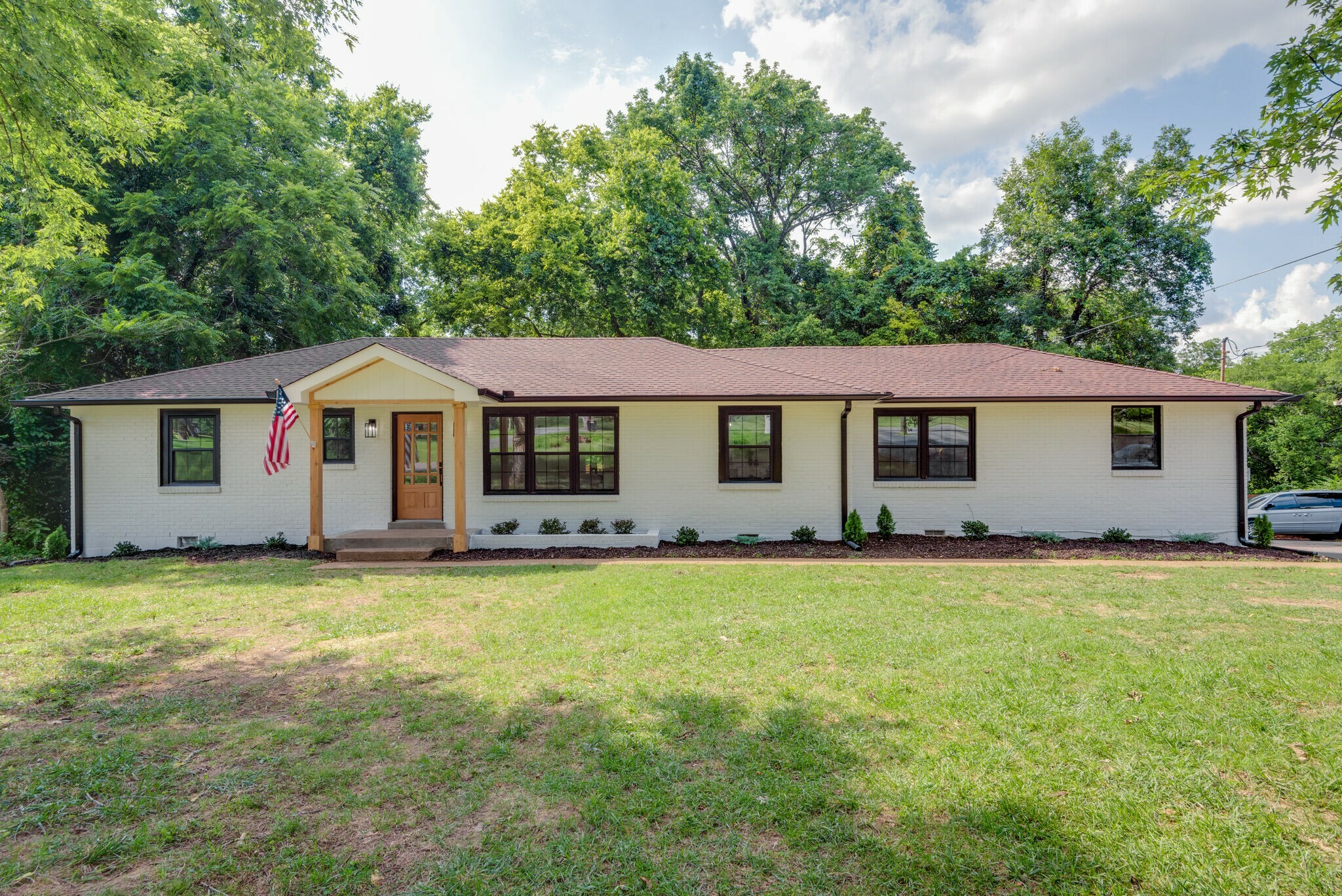 Property Photo: 5108 Kincannon Dr TN 37220