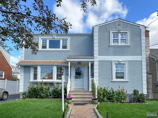 Property Photo:  637 New York Avenue 2nd Fl.  NJ 07071 