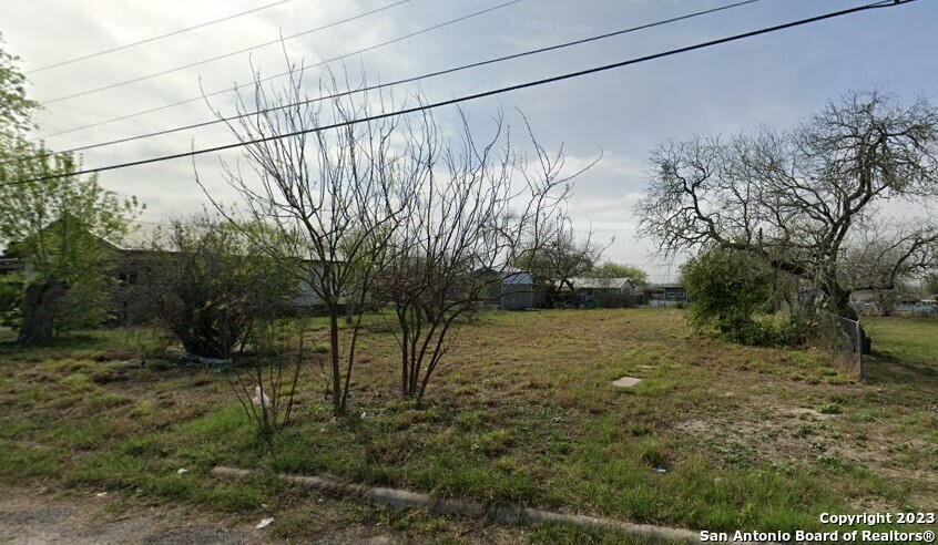 Property Photo: 1320 Ruhman TX 78119
