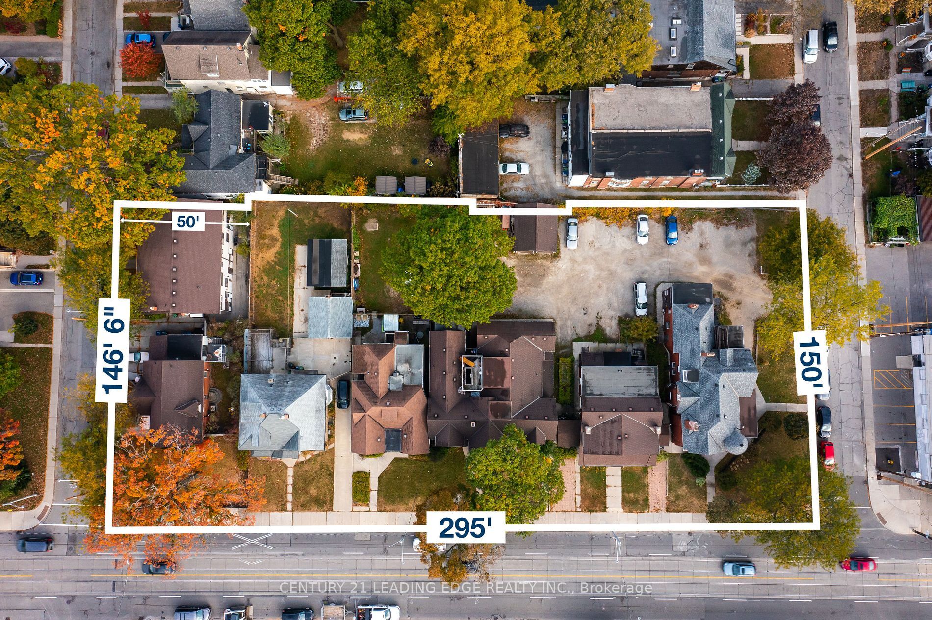 Property Photo:  2172 Gerrard Street E  ON M4E 2C5 
