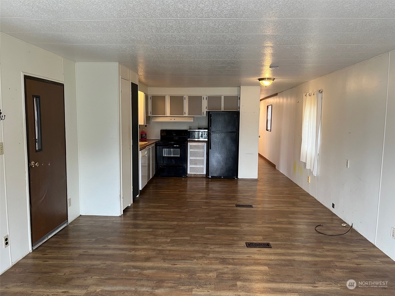 Property Photo: 4672 Birch Bay Lynden Road 71 WA 98230