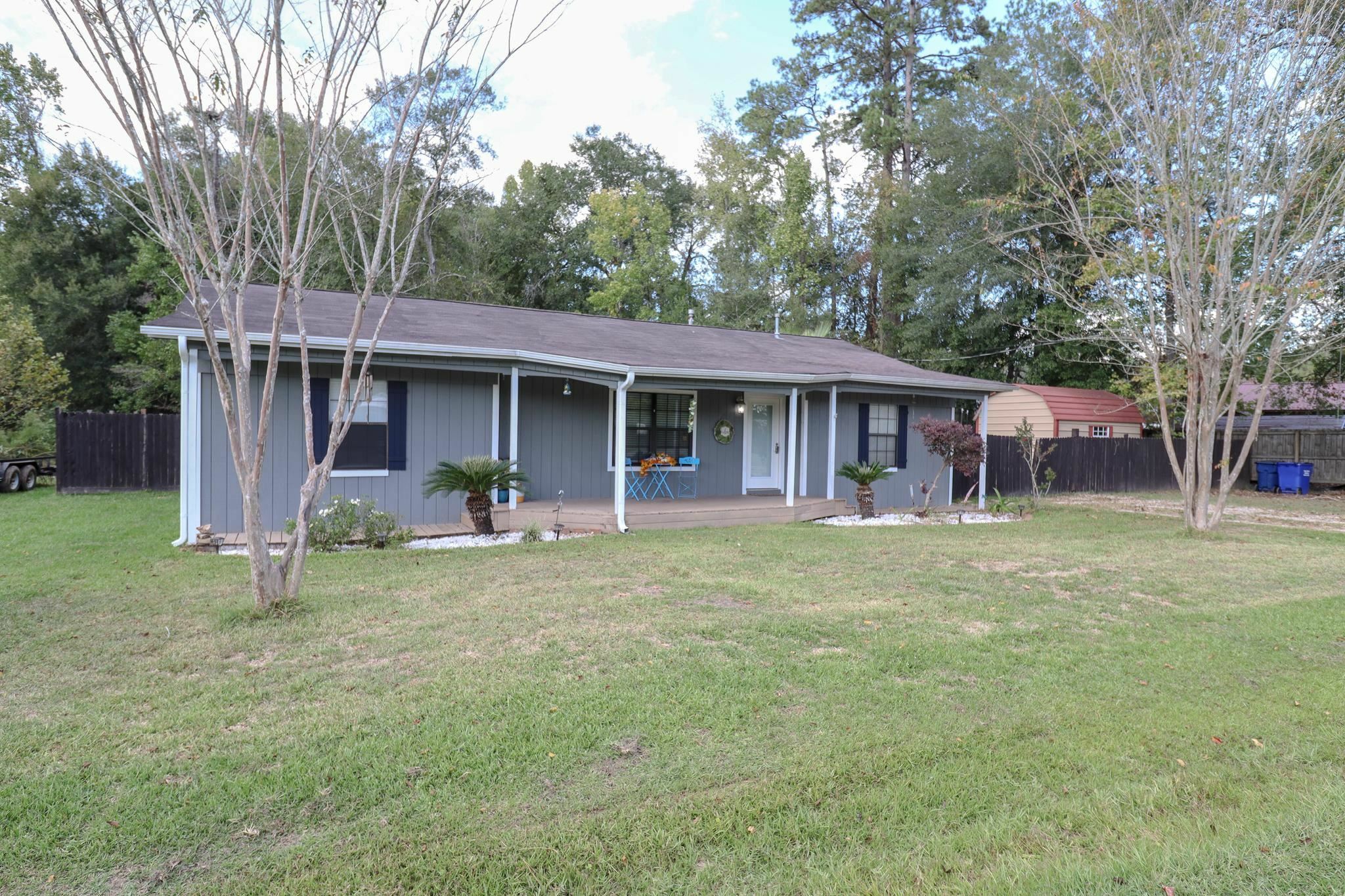 Property Photo:  232 Yupon St  TX 77625 